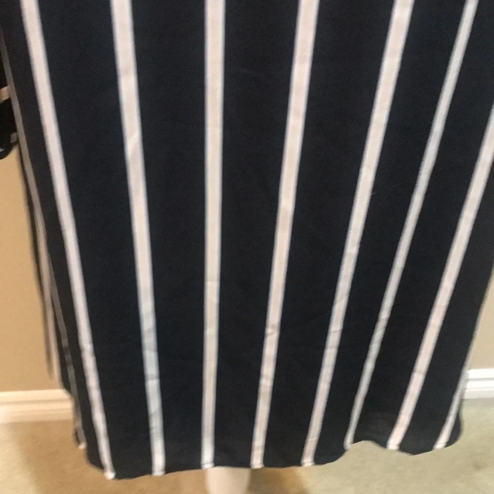 LOFT Black and Tan Striped Dress w/Puffed Side Rounded Hem and Lining-SP